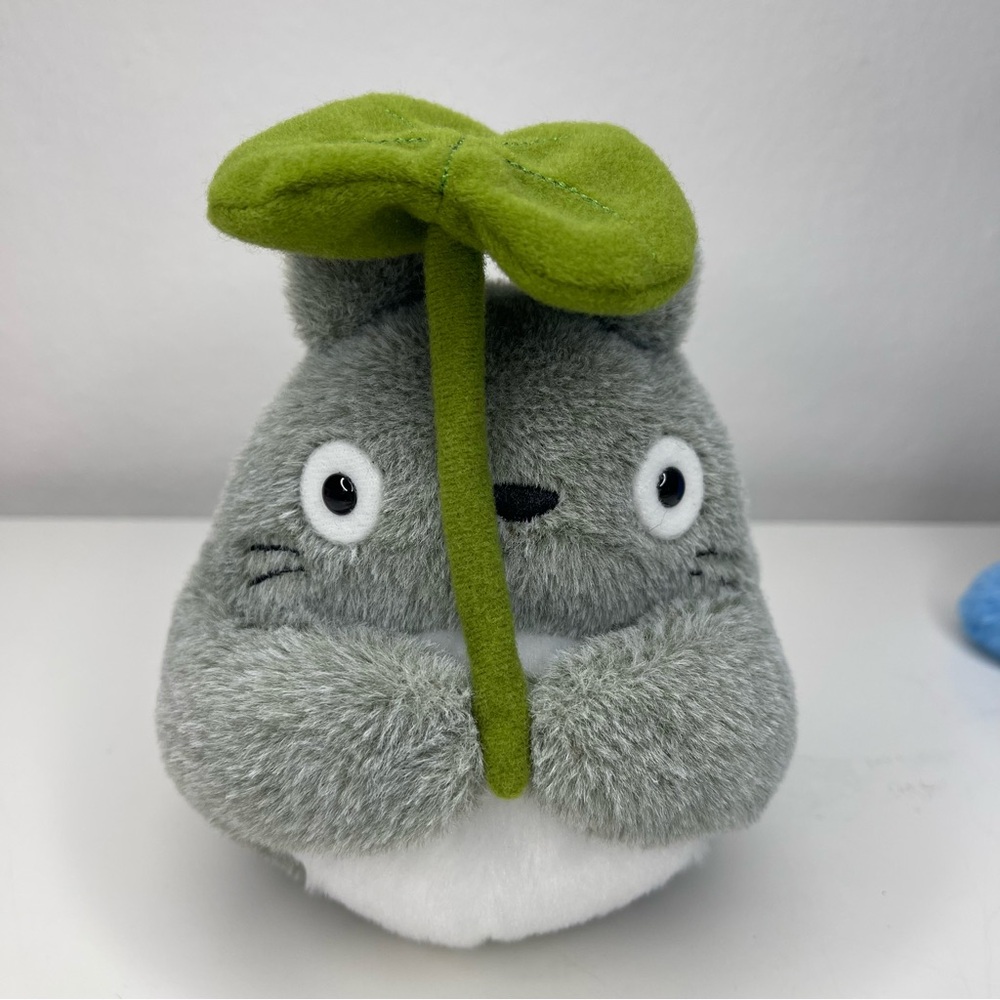 Studio Ghibli My Neighbor Totoro Gray Oh-Totoro Plush Sun Arrow
